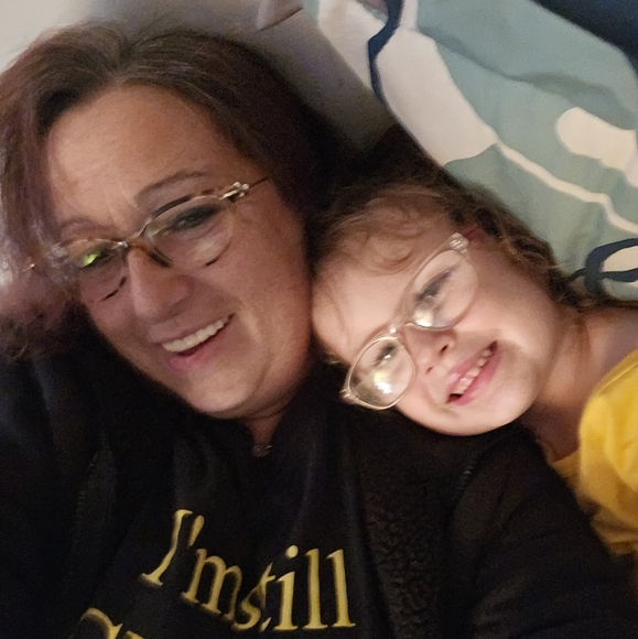 Meet your Posher, Loretta - Picture 1 of 1